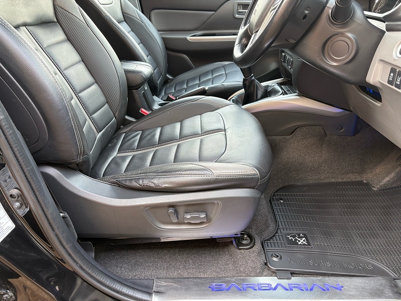 Mitsubishi 2.4 DI-D DC Barbarian Pickup Double Cab 4dr Diesel Manual 4WD Euro 6 (178 ps)