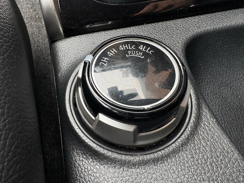 Mitsubishi 2.4 DI-D DC Barbarian Pickup Double Cab 4dr Diesel Manual 4WD Euro 6 (178 ps)