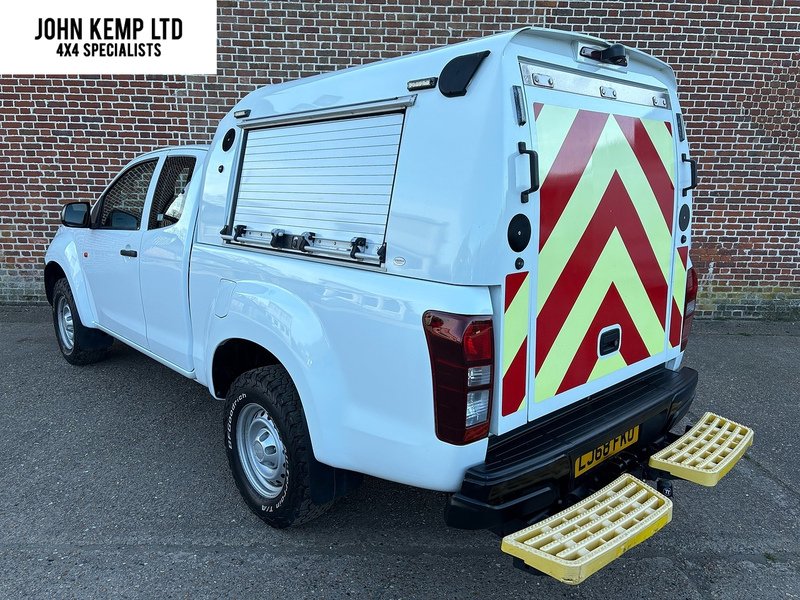 Isuzu 1.9 TD Utility Pickup Extended Cab 2dr Diesel Manual 4WD Euro 6 (164 ps)