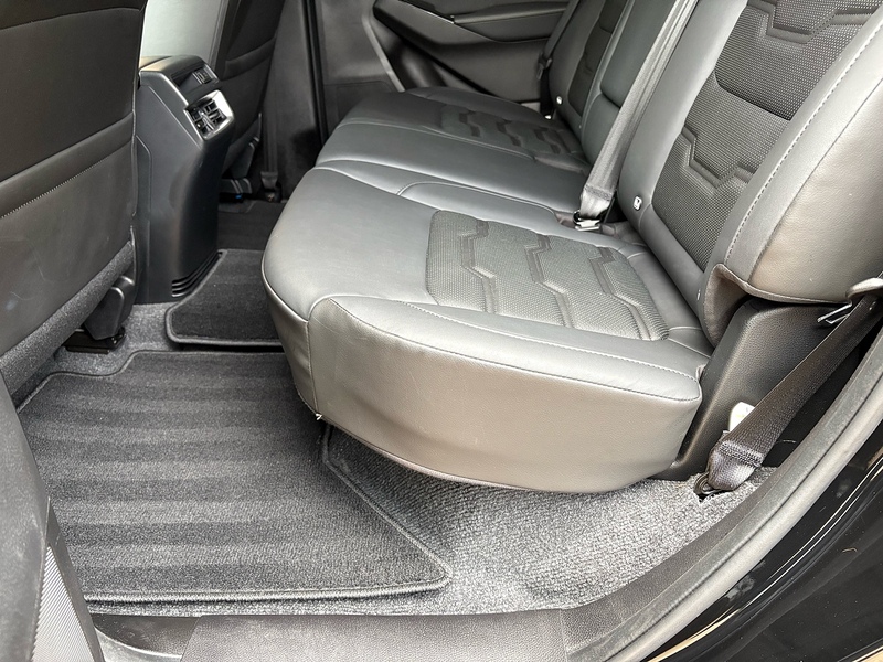 Isuzu 1.9 TD V-Cross Pickup Double Cab 4dr Diesel Auto 4WD Euro 6 (s/s) (164 ps)