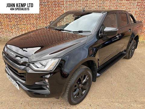 1.9 TD V-Cross Pickup Double Cab 4dr Diesel Auto 4WD Euro 6 (s/s) (164 ps)