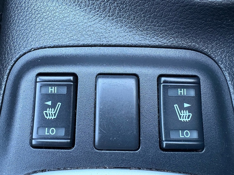 Nissan 2.3 dCi N-Guard Pickup Double Cab 4dr Diesel Auto 4WD Euro 6 (190 ps)