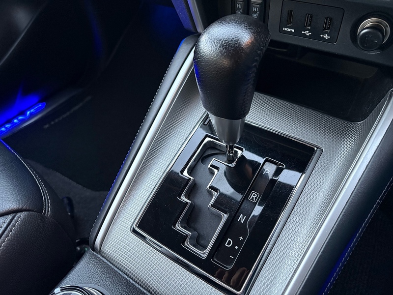 Mitsubishi 2.2 DI-D DC Barbarian X Pickup Double Cab 4dr Diesel Auto 4WD Euro 6 (s/s) (150 ps)