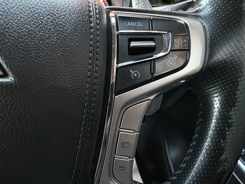 Mitsubishi 2.2 DI-D DC Barbarian X Pickup Double Cab 4dr Diesel Auto 4WD Euro 6 (s/s) (150 ps)