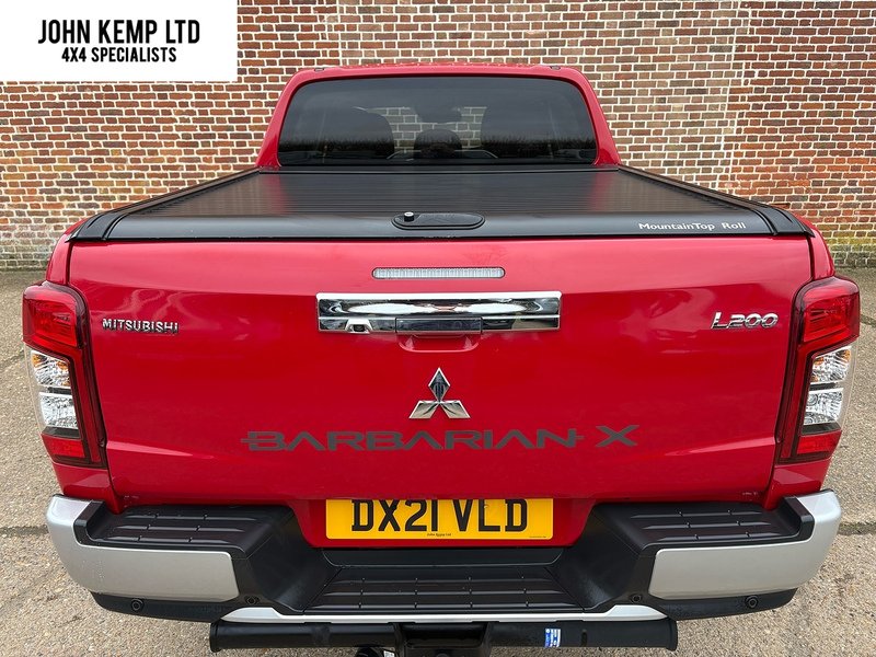 Mitsubishi 2.2 DI-D DC Barbarian X Pickup Double Cab 4dr Diesel Auto 4WD Euro 6 (s/s) (150 ps)