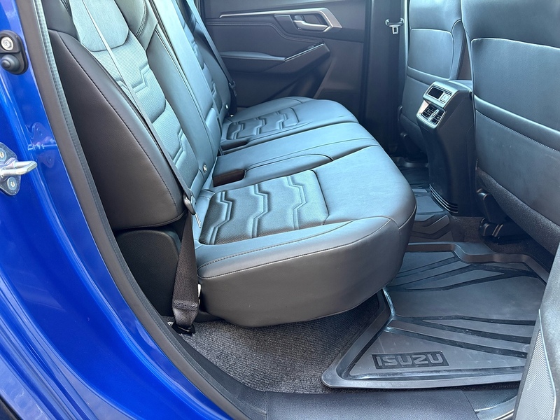 Isuzu 1.9 TD DL40 Pickup Double Cab 4dr Diesel Auto 4WD Euro 6 (s/s) (164 ps)