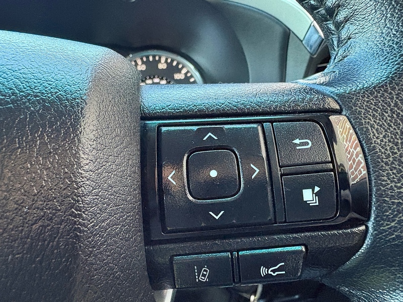 Toyota 2.4 D-4D Icon Pickup Double Cab 4dr Diesel Manual 4WD Euro 6 (s/s) (150 ps)