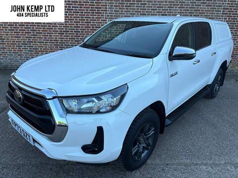 2.4 D-4D Icon Pickup Double Cab 4dr Diesel Manual 4WD Euro 6 (s/s) (150 ps)