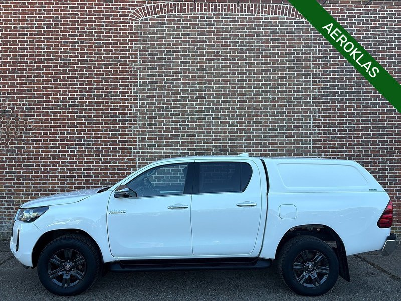 Toyota 2.4 D-4D Icon Pickup Double Cab 4dr Diesel Manual 4WD Euro 6 (s/s) (150 ps)