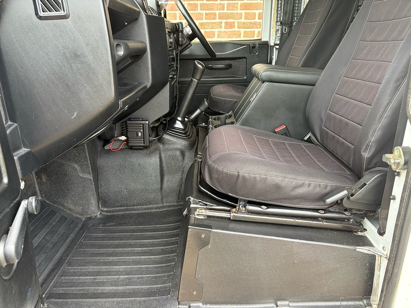 Land Rover Td Hard Top Panel Van 2.2 Manual Diesel