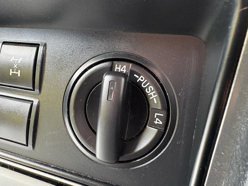 Toyota 2.8D Active (Navi) Panel Van 5dr Diesel Auto 4WD LWB Euro 6 (s/s) (204 ps)