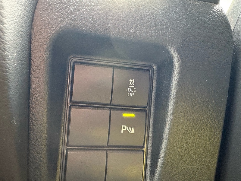 Toyota 2.8D Active (Navi) Panel Van 5dr Diesel Auto 4WD LWB Euro 6 (s/s) (204 ps)