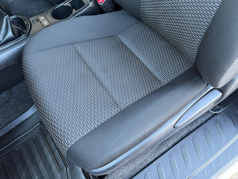 Toyota 2.4 D-4D Active Pickup Double Cab 4dr Diesel Manual 4WD Euro 6 (3.5t) (150 ps)
