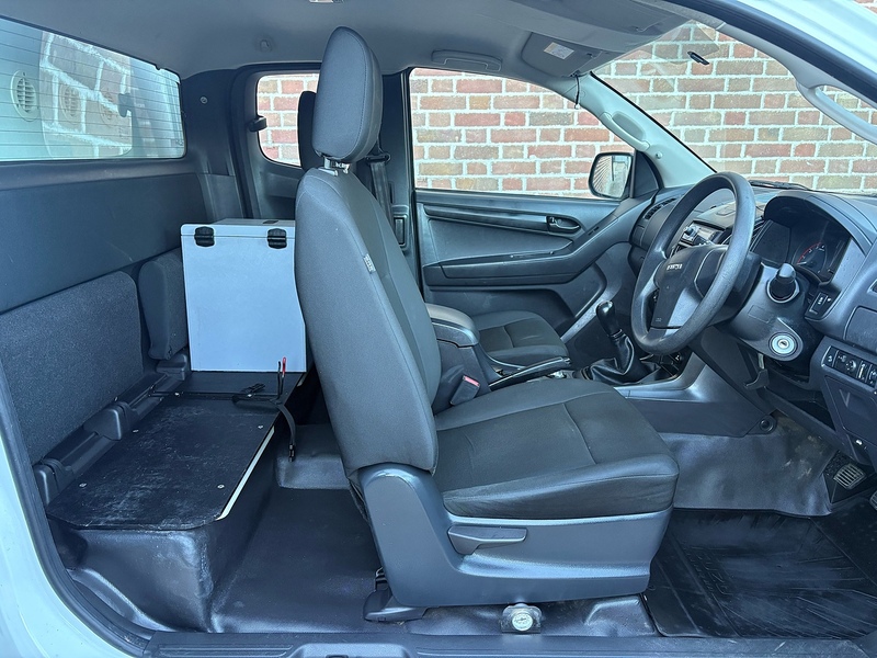 Isuzu 1.9 TD Utility Pickup Extended Cab 2dr Diesel Manual 4WD Euro 6 (164 ps)