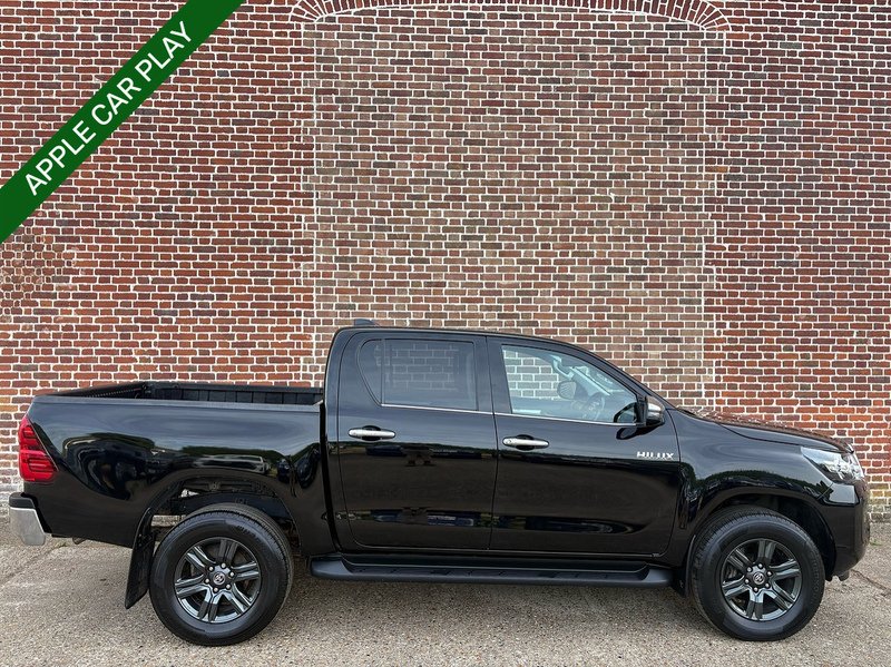 Toyota 2.4 D-4D Icon Pickup Double Cab 4dr Diesel Manual 4WD Euro 6 (s/s) (150 ps)
