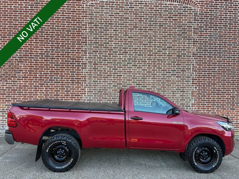 Toyota 2.4 D-4D Active Pickup 2dr Diesel Manual 4WD Euro 6 (150 ps)