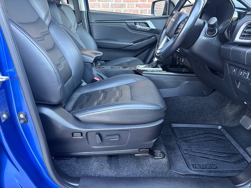 Isuzu 1.9 TD DL40 Pickup Double Cab 4dr Diesel Auto 4WD Euro 6 (s/s) (164 ps)