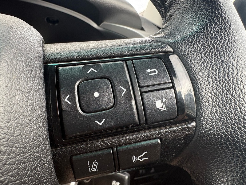 Toyota 2.4 D-4D Icon Pickup Double Cab 4dr Diesel Manual 4WD Euro 6 (s/s) (150 ps)