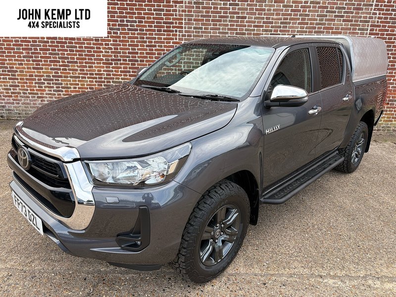 Toyota 2.4 D-4D Icon Pickup Double Cab 4dr Diesel Manual 4WD Euro 6 (s/s) (150 ps)
