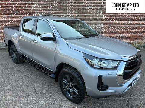 2.4 D-4D Icon Pickup Double Cab 4dr Diesel Manual 4WD Euro 6 (s/s) (150 ps)