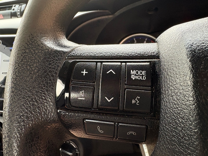 Toyota 2.4 D-4D Active Pickup Extra Cab 4dr Diesel Manual 4WD Euro 6 (TSS) (150 ps)