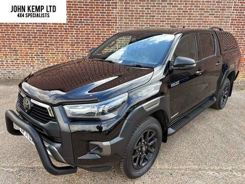 2.8 D-4D Invincible X Pickup Double Cab 4dr Diesel Auto 4WD Euro 6 (s/s) (204 ps)