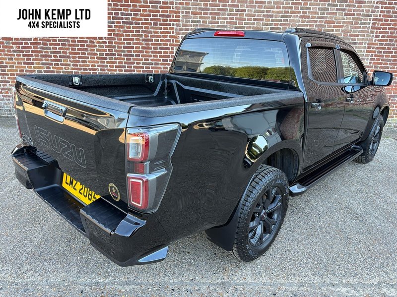 Isuzu 1.9 TD V-Cross Pickup Double Cab 4dr Diesel Manual 4WD Euro 6 (s/s) (164 ps)