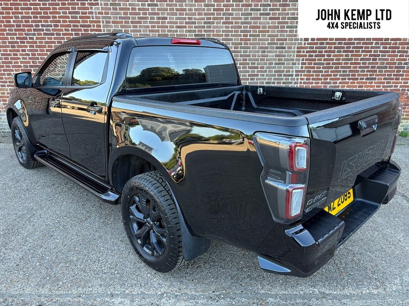Isuzu 1.9 TD V-Cross Pickup Double Cab 4dr Diesel Manual 4WD Euro 6 (s/s) (164 ps)