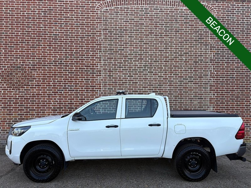 Toyota 2.4 D-4D Active Pickup Double Cab 4dr Diesel Manual 4WD Euro 6 (s/s) (150 ps)