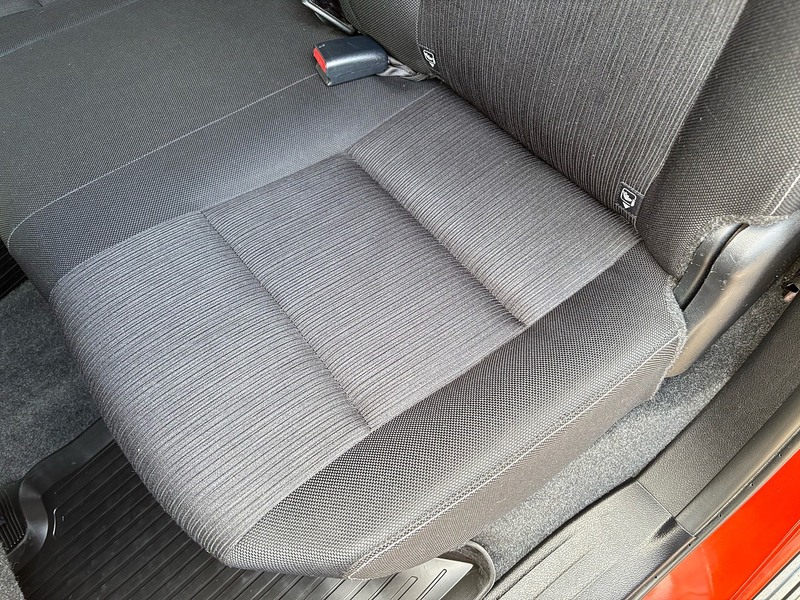 Toyota D-4D Icon Pickup 2.4 Automatic Diesel