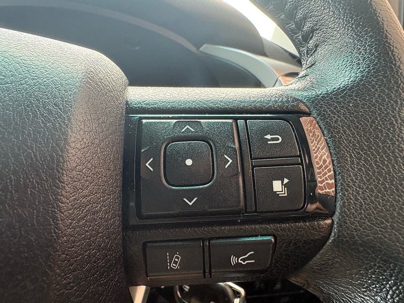 Toyota D-4D Icon Pickup 2.4 Automatic Diesel