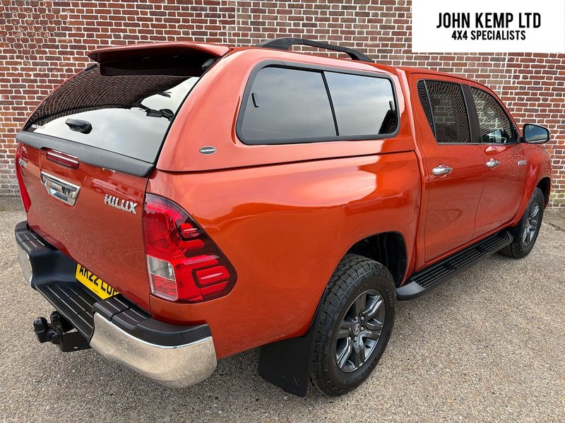 Toyota D-4D Icon Pickup 2.4 Automatic Diesel