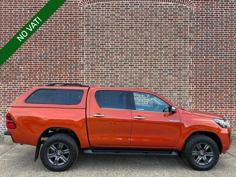 Toyota D-4D Icon Pickup 2.4 Automatic Diesel