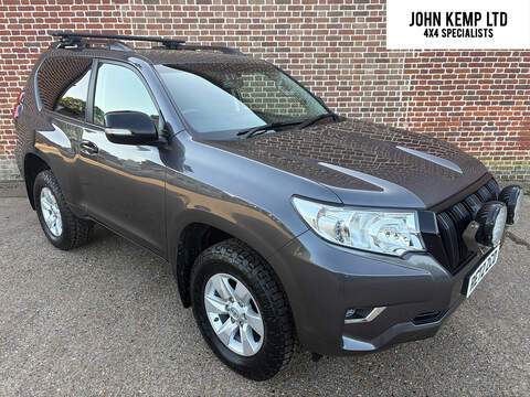 2.8D Utility Panel Van 3dr Diesel Manual 4WD SWB Euro 6 (s/s) (204 ps)
