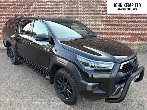 2.8 D-4D Invincible X Pickup Double Cab 4dr Diesel Auto 4WD Euro 6 (s/s) (204 ps)