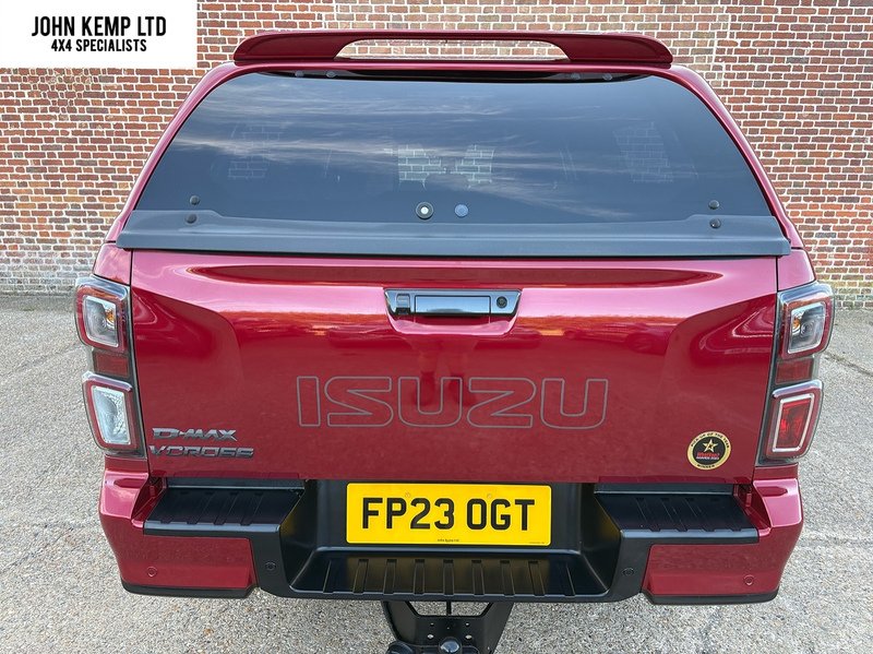 Isuzu 1.9 TD V-Cross Pickup Double Cab 4dr Diesel Auto 4WD Euro 6 (s/s) (164 ps)