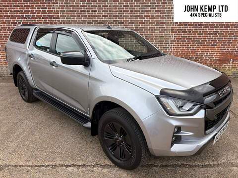 1.9 TD V-Cross Pickup Double Cab 4dr Diesel Auto 4WD Euro 6 (s/s) (164 ps)