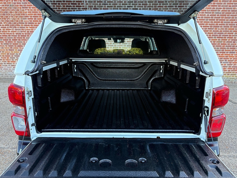 Isuzu Utility Double Cab 1.9 4dr Pick Up Manual Diesel