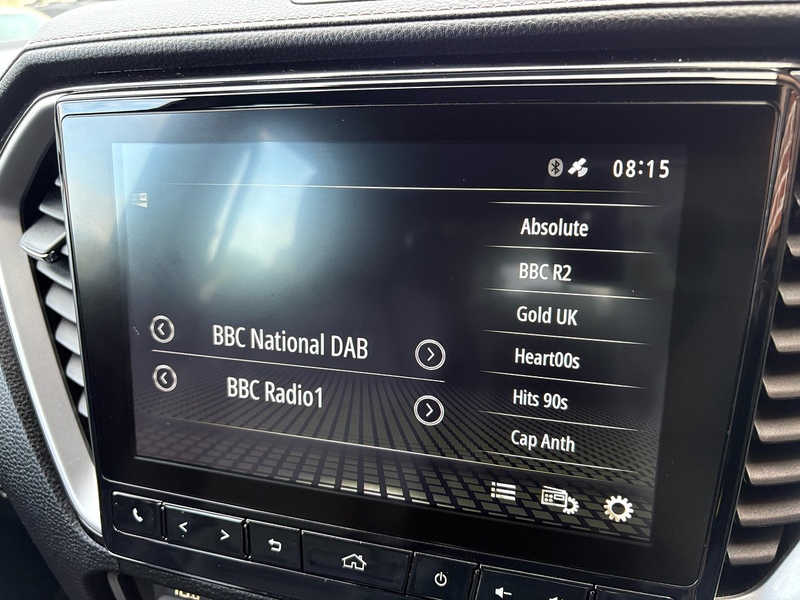 Isuzu 1.9 TD V-Cross Pickup Double Cab 4dr Diesel Manual 4WD Euro 6 (s/s) (164 ps)
