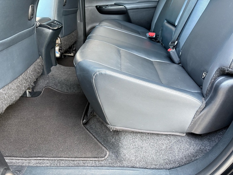 Toyota 2.8 D-4D Invincible X Pickup Double Cab 4dr Diesel Auto 4WD Euro 6 (s/s) (204 ps)