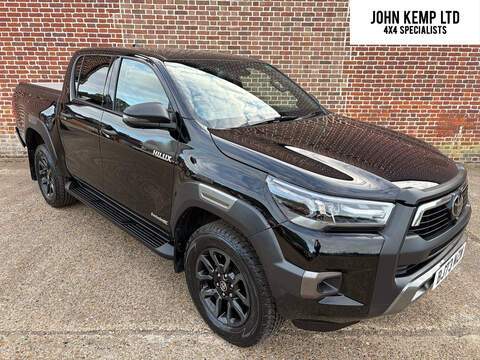2.8 D-4D Invincible X Pickup Double Cab 4dr Diesel Auto 4WD Euro 6 (s/s) (204 ps)
