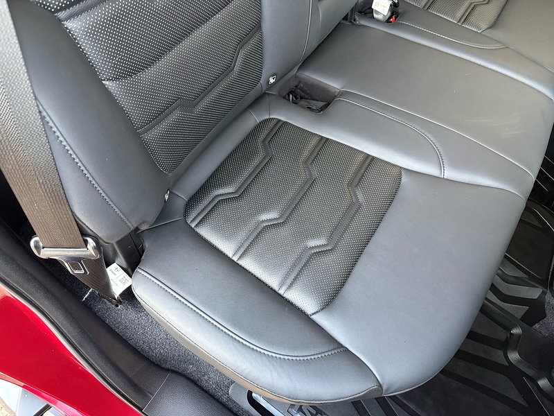 Isuzu 1.9 TD V-Cross Pickup Double Cab 4dr Diesel Auto 4WD Euro 6 (s/s) (164 ps)