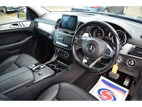 Mercedes-Benz GLE GLE250d AMG Line - U107589