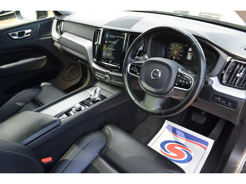 Volvo XC60 h T8 Twin Engine Inscription - U107859