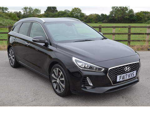 Hyundai i30 1.5 TDCi ECOnetic Titanium Estate 5dr Diesel Manual Euro 6 (s/s) (120 ps)