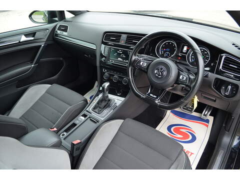 Volkswagen Golf TSI BlueMotion Tech R - U107940