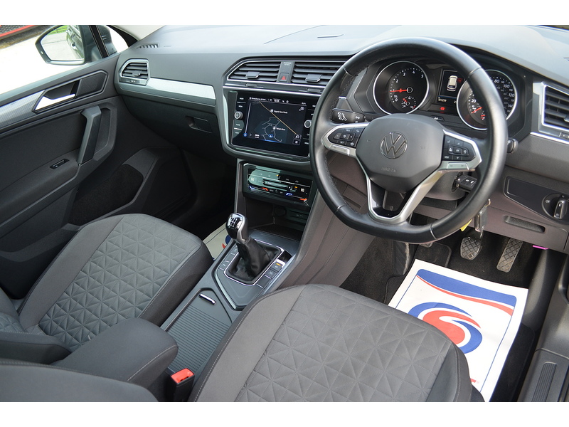 Volkswagen Tiguan TSI Life - U107956