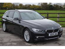 BMW 320i Luxury