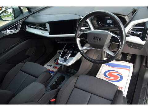 Audi Q4 e-tron Sport - U108045