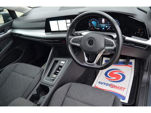 Volkswagen Golf eTSI MHEV Life - U108053